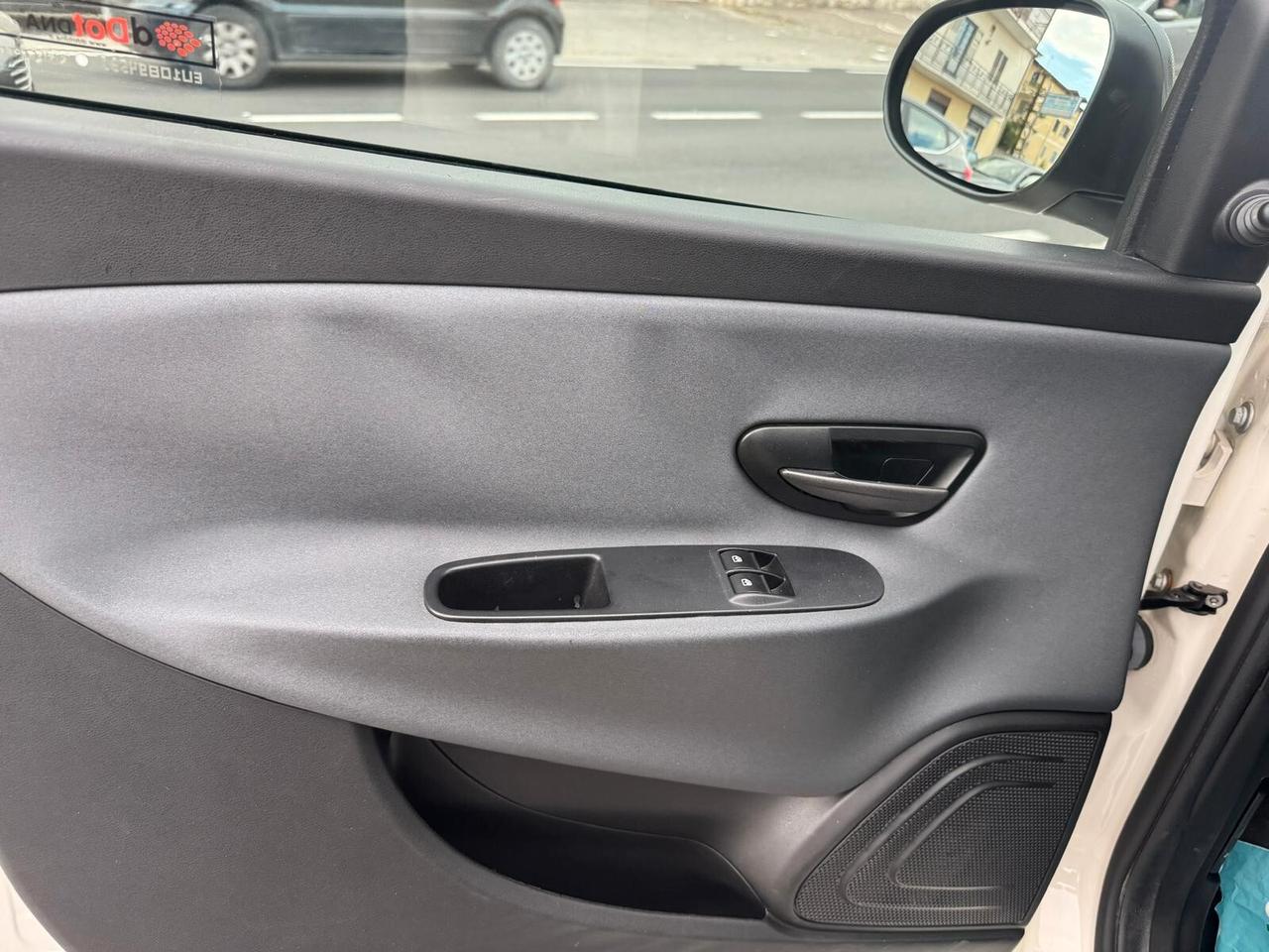 Lancia Ypsilon 1.3 MJT 16V 95 CV 5 porte S&S Platinum