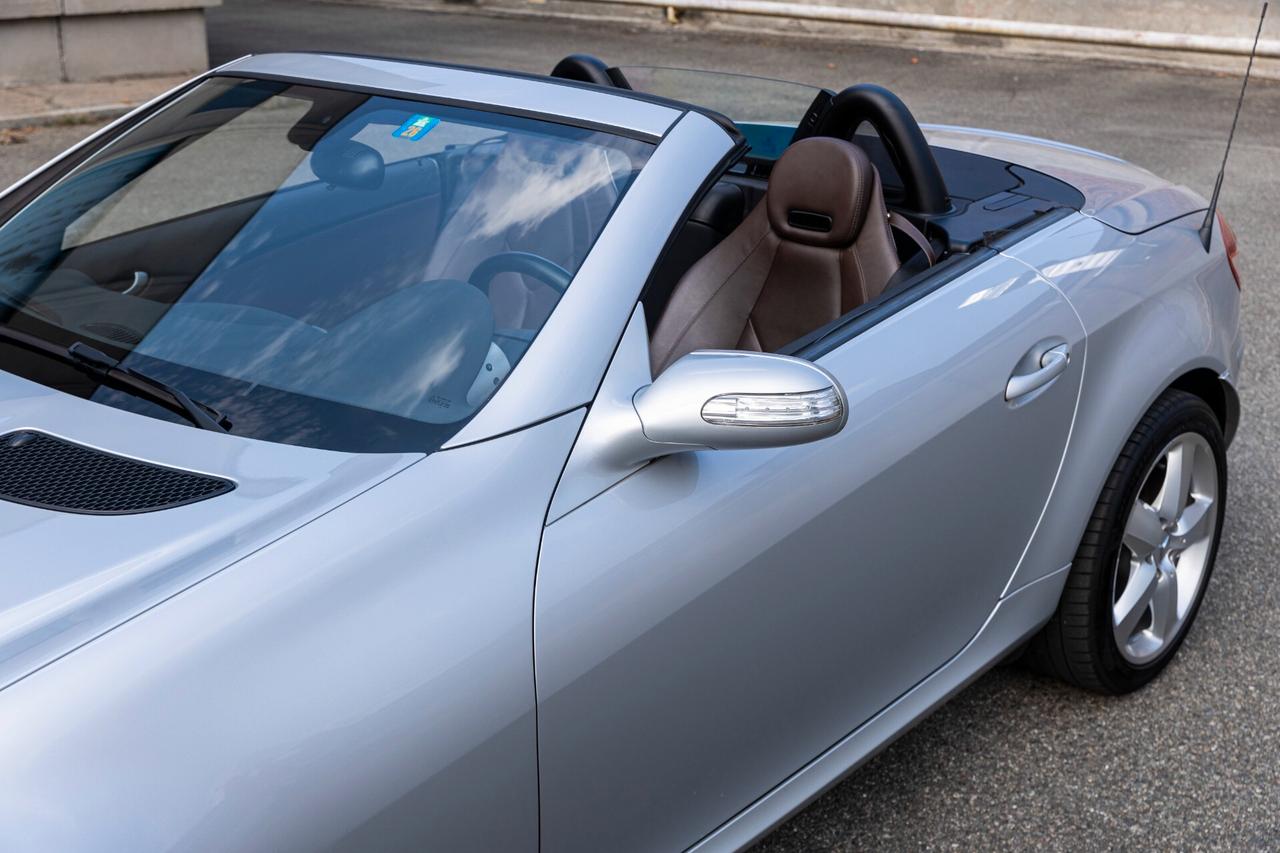 Mercedes-benz SLK V6* Cambio Manuale* Assetto sportivo* Airscarf