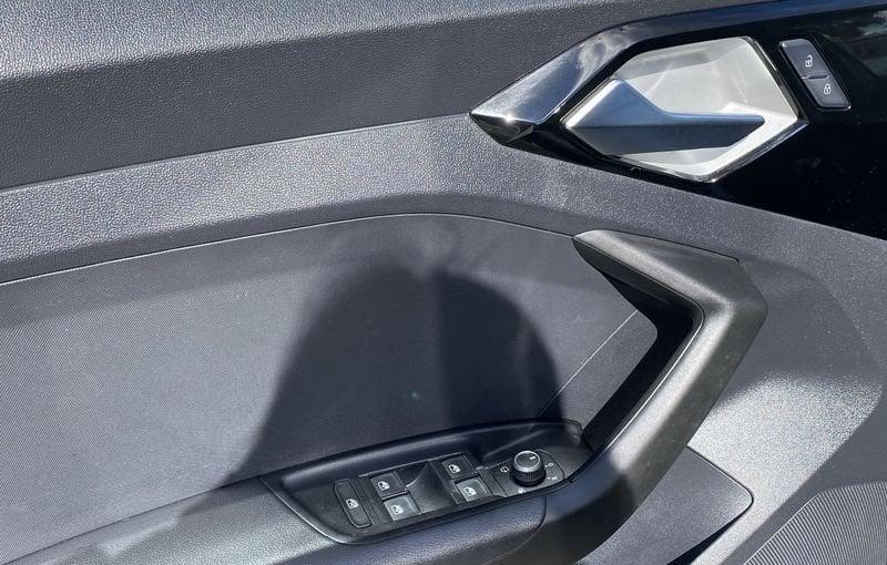 Audi A1 Sportback 1.0 TFSI 110CV s-tronic 30