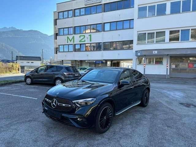 Mercedes-Benz GLC 300 DE 4MATIC PLUG-IN HYBRID COUPE' AMG TETTO