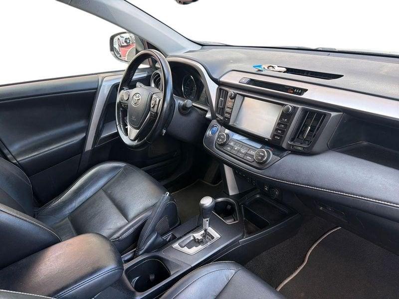 Toyota RAV4 Hybrid 2.5 HV 197cv E-CVT Lounge 2WD