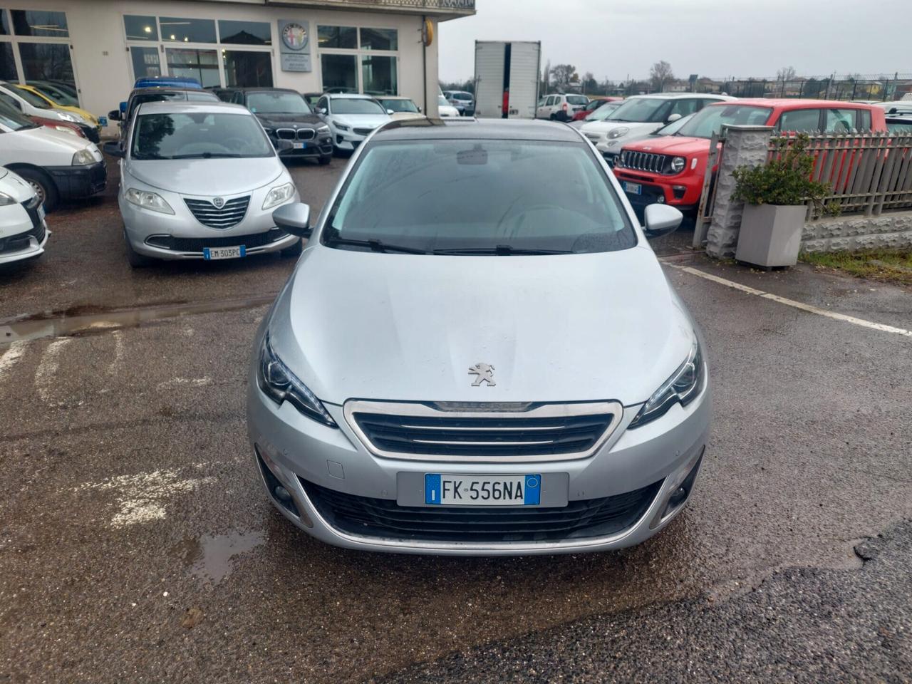 Peugeot 308 PEUGEOT 308 1.6 DIESEL 120 CV -AUTOMATICO