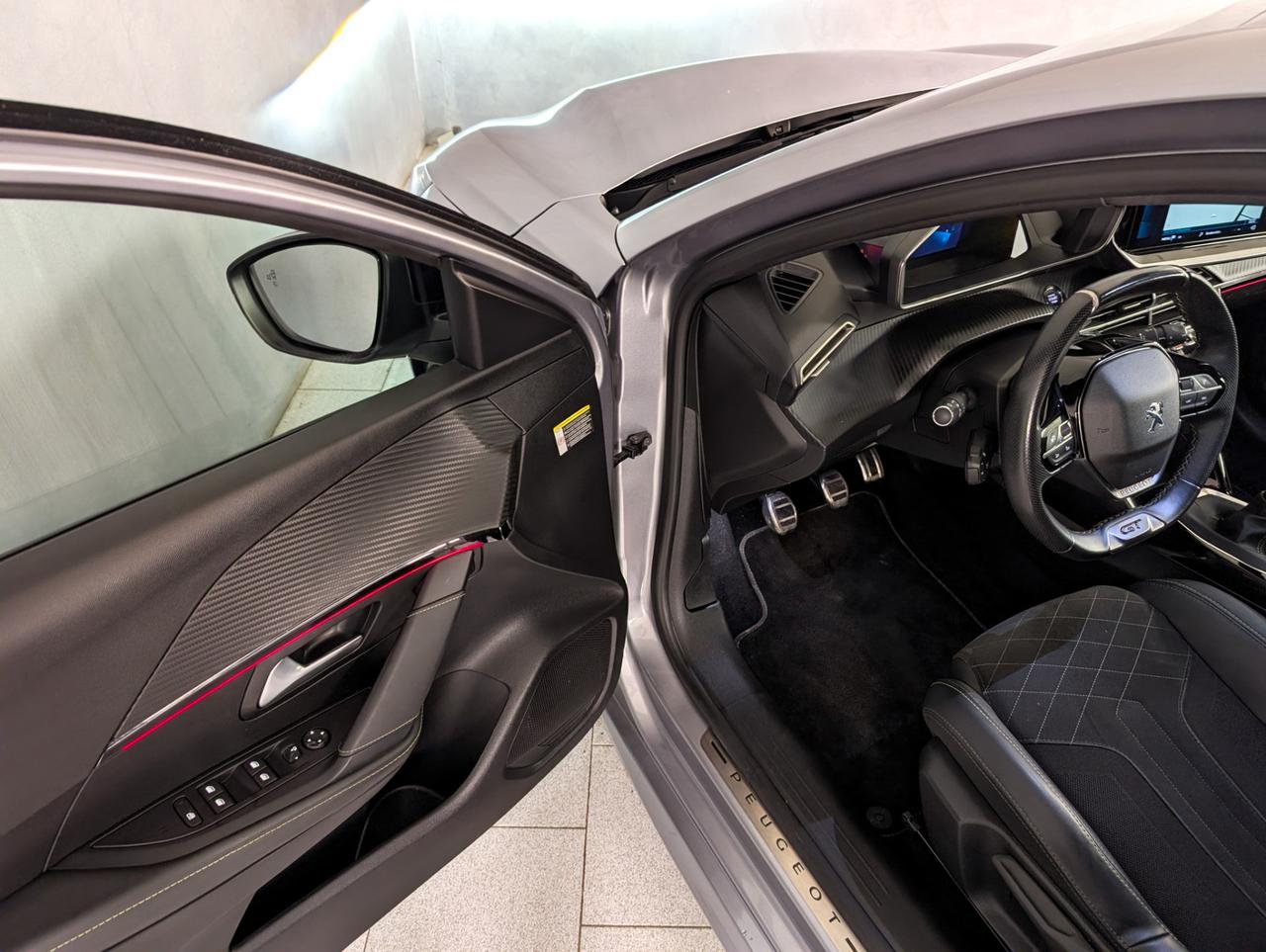 Peugeot 208 1.2 puretech 100cv GT