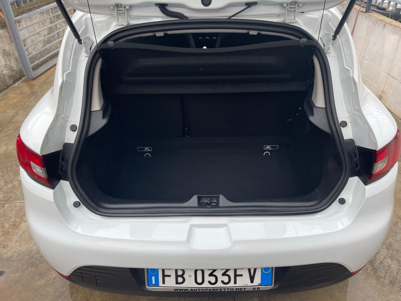 Renault Clio 1.5 dCi 8V 75CV Start&Stop 5 porte Duel