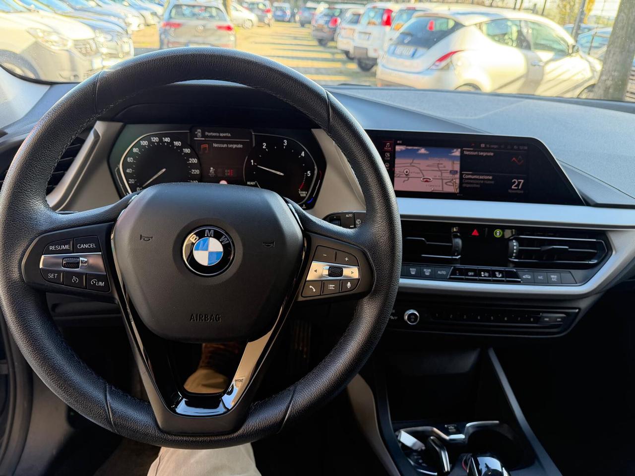 Bmw 116 116d 5p. Business Advantage