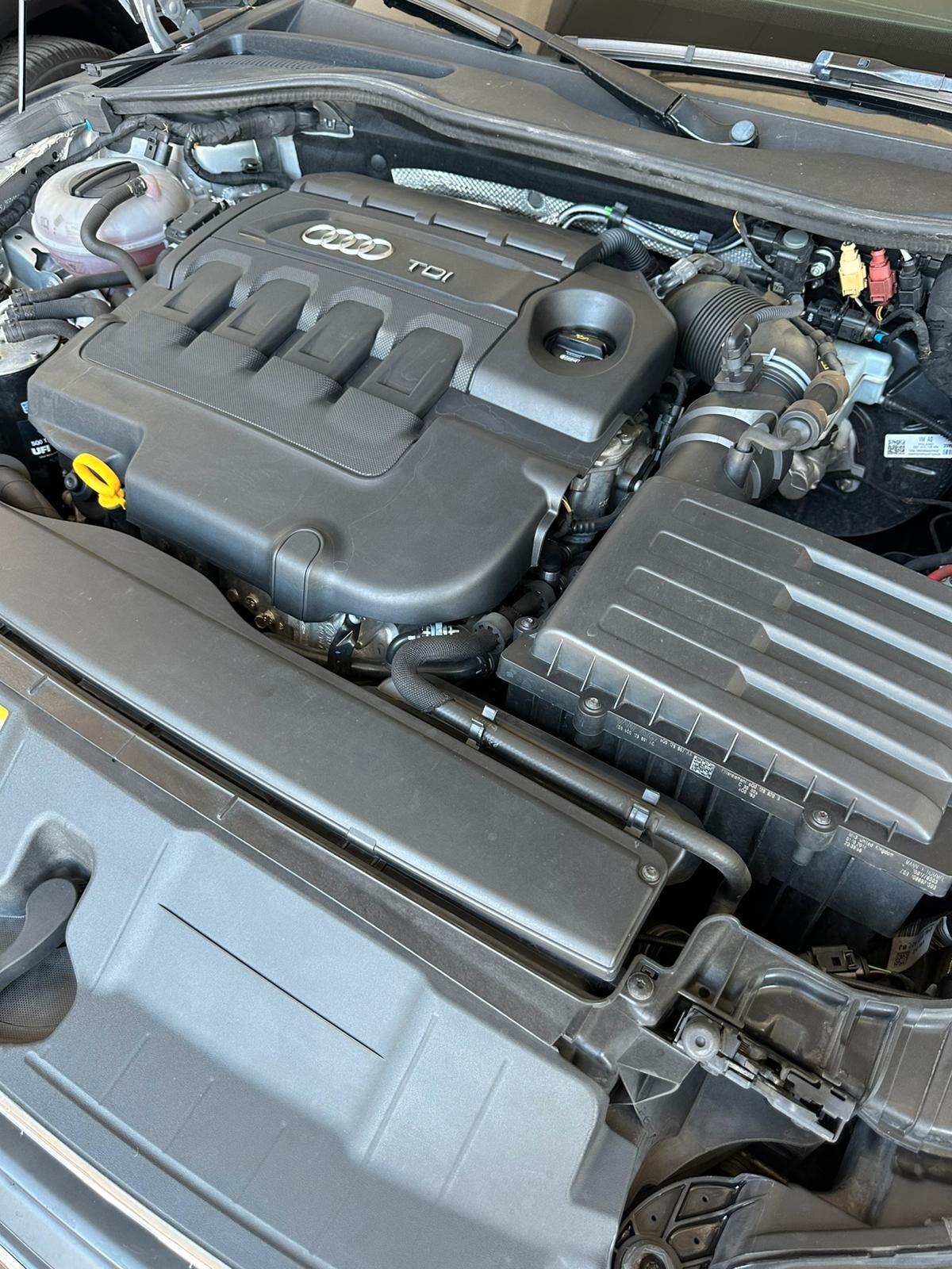 Audi TT Coupé 2.0 TDI ultra Design