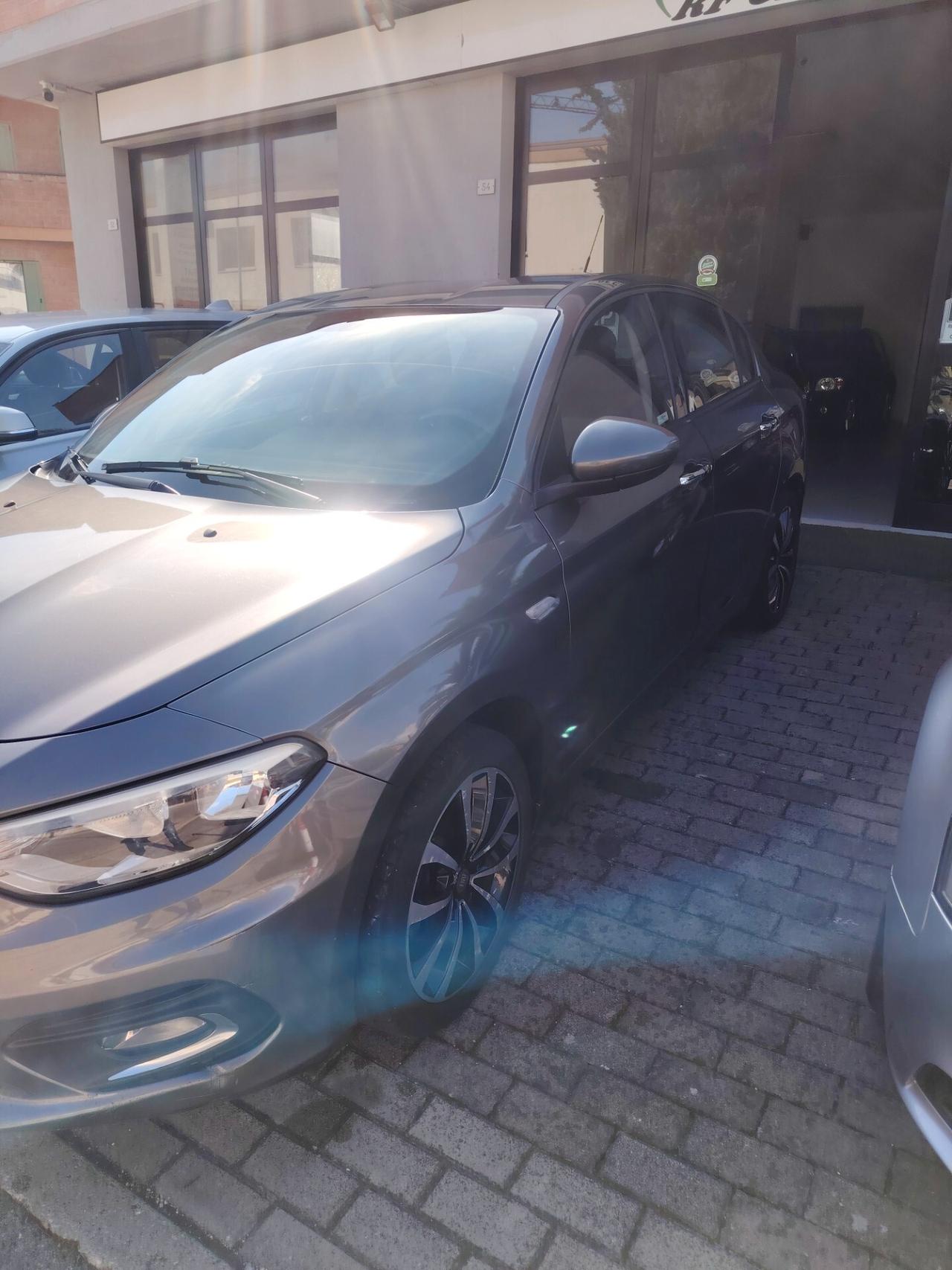 Fiat Tipo 1.3 Mjt 4 porte Lounge
