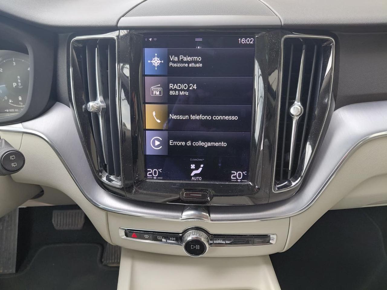 Volvo XC 60 Momentum Pro 2.0 B4 MHEV #10050