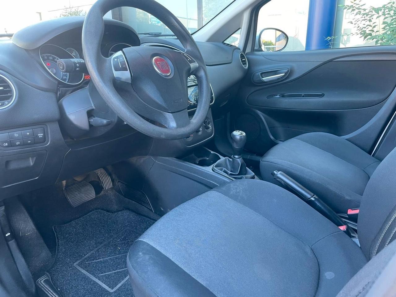 Fiat Punto 1.4 S&S 8V Dualogic 5 porte Street