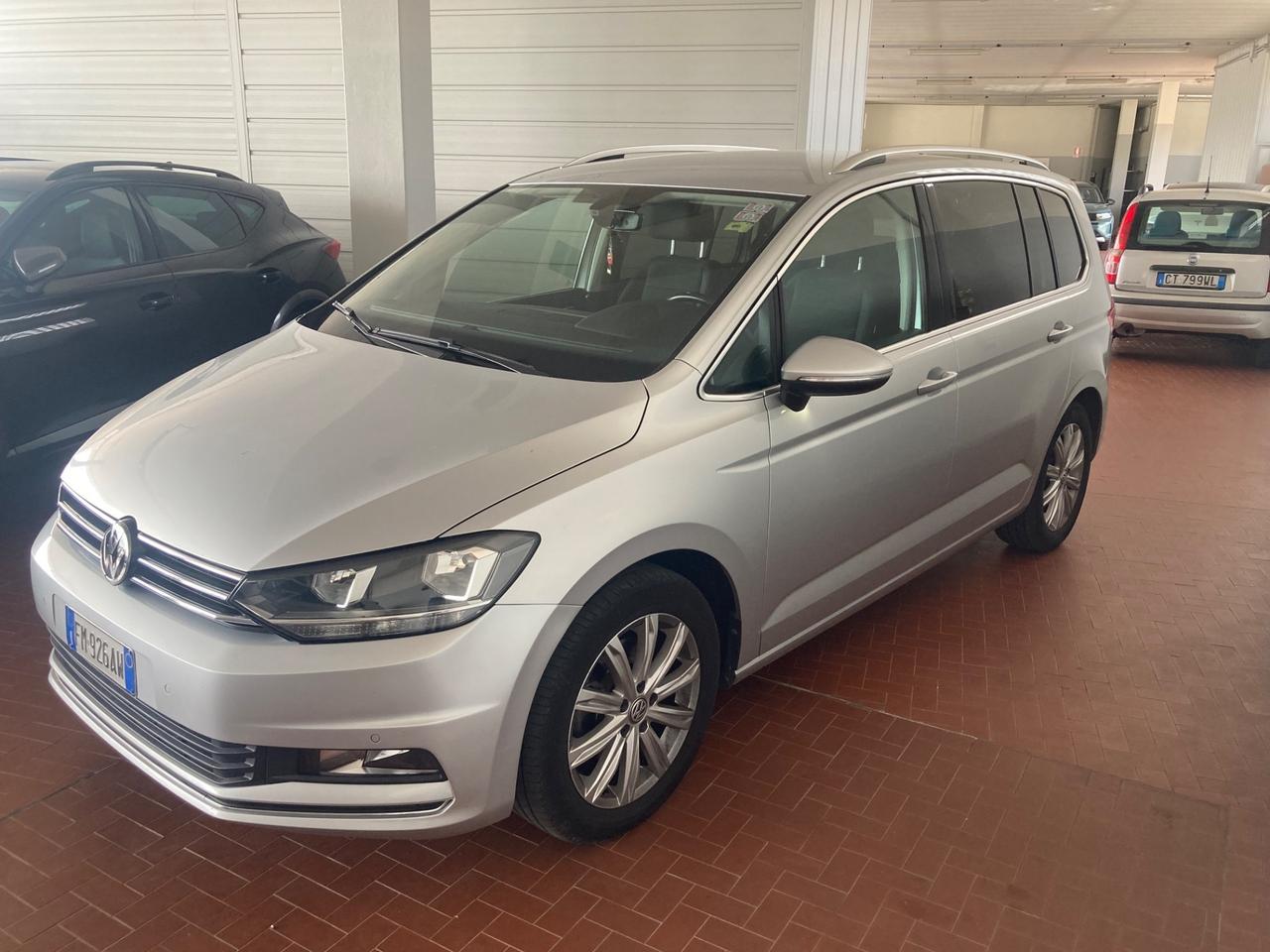 Volkswagen Touran 2.0 TDI 150 CV SCR DSG Executive BlueMotion Tech.
