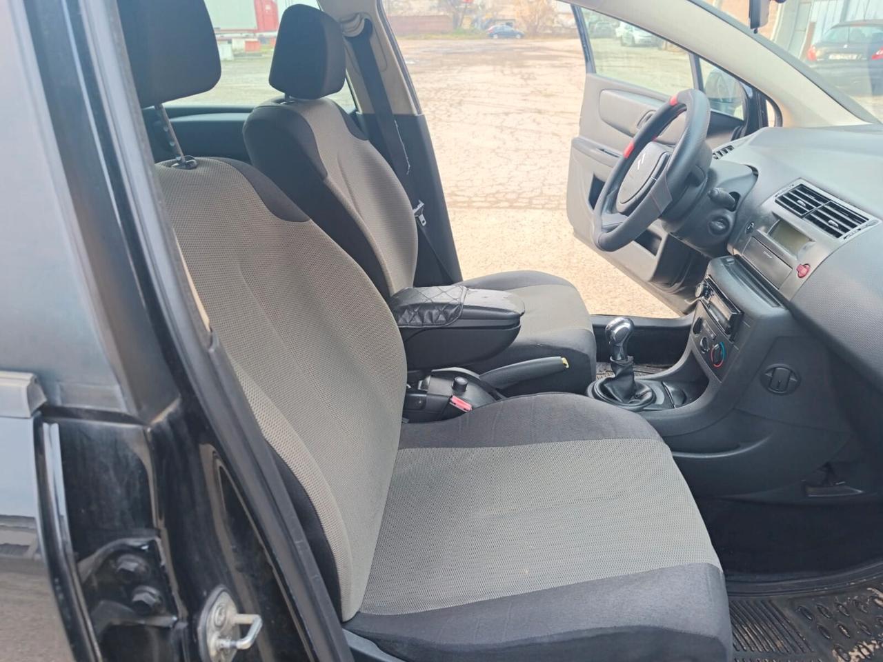 Citroen C4 2009----1.6 Diesel