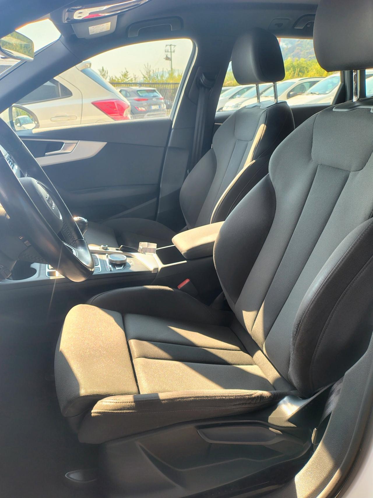 Audi A4 2.0 TDI 150 CV ultra Business Sport