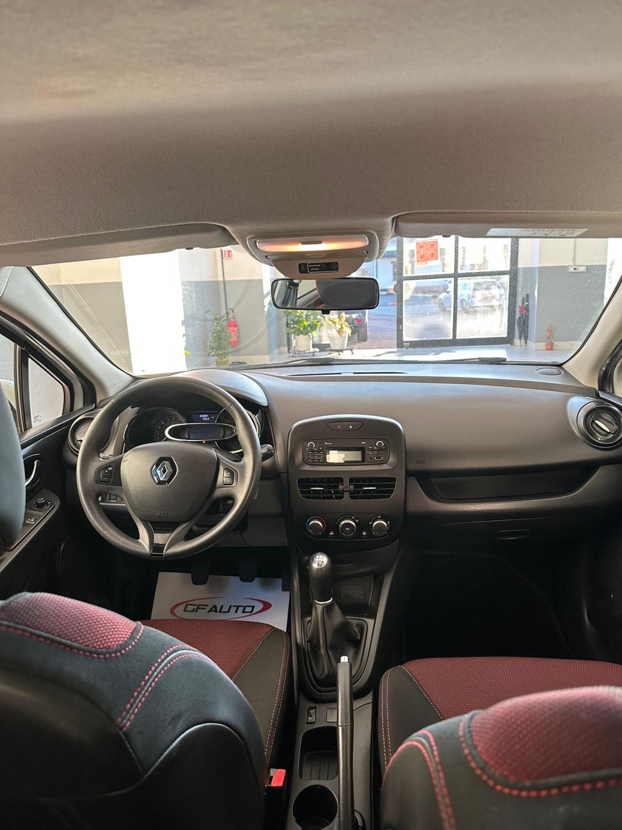 Renault Clio 1.2 75CV 5 porte Wave