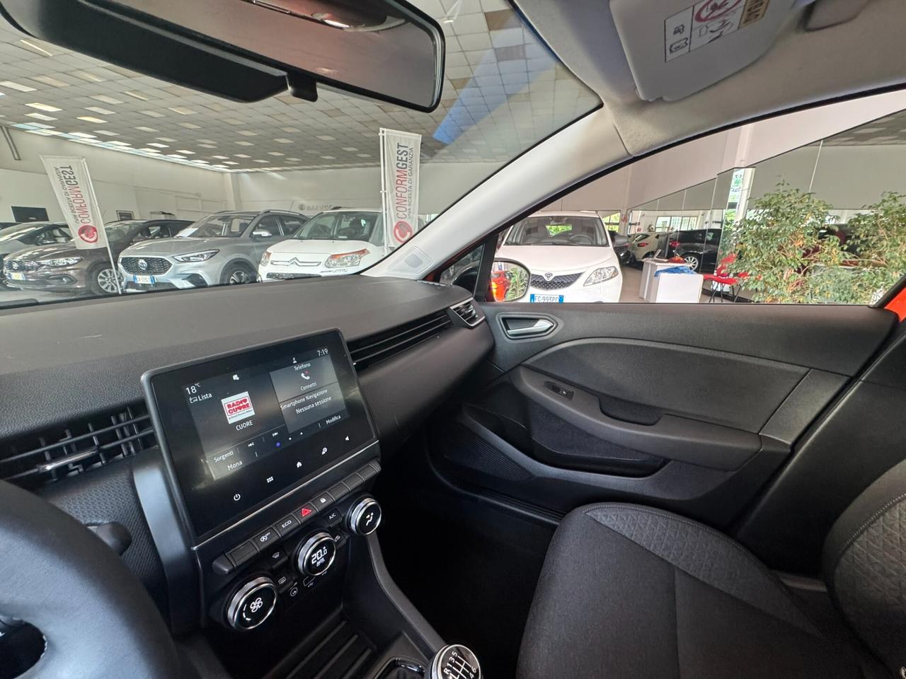 Renault Clio 5/V - 1.0 TCe 100 CV GPL - Equilibre - OK NEOPATENTATI/E!