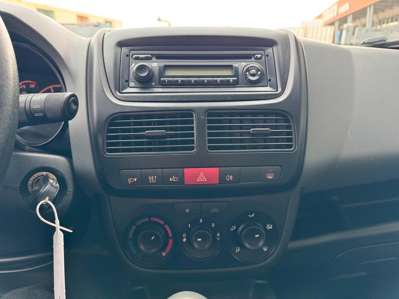 Opel Combo 1.4 95CV PC-TN Elective