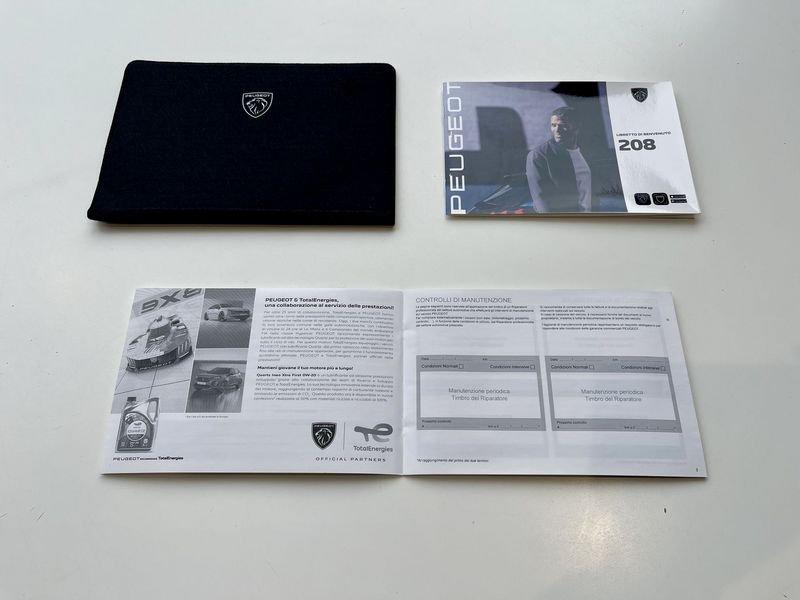 Peugeot 208 1.2 hybrid Allure 110cv e-dcs 6 - AZIENDALE