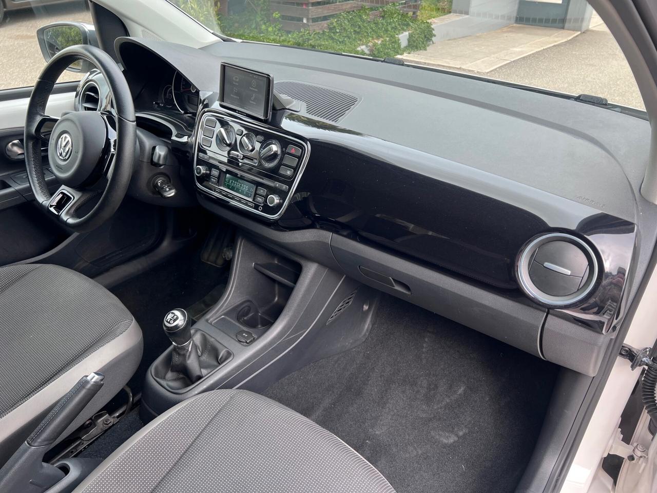 Volkswagen up! 5p 1.0 High 75cv NAVI/TEL17; OK NEOPAT. PERFETTA