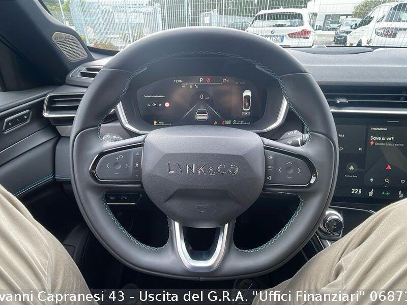 Lynk & Co 01 01 PHEV