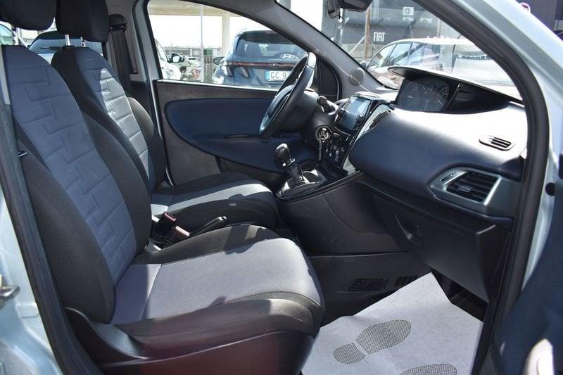 Lancia Ypsilon 1.0 FireFly 70cv Hybrid Gold Plus