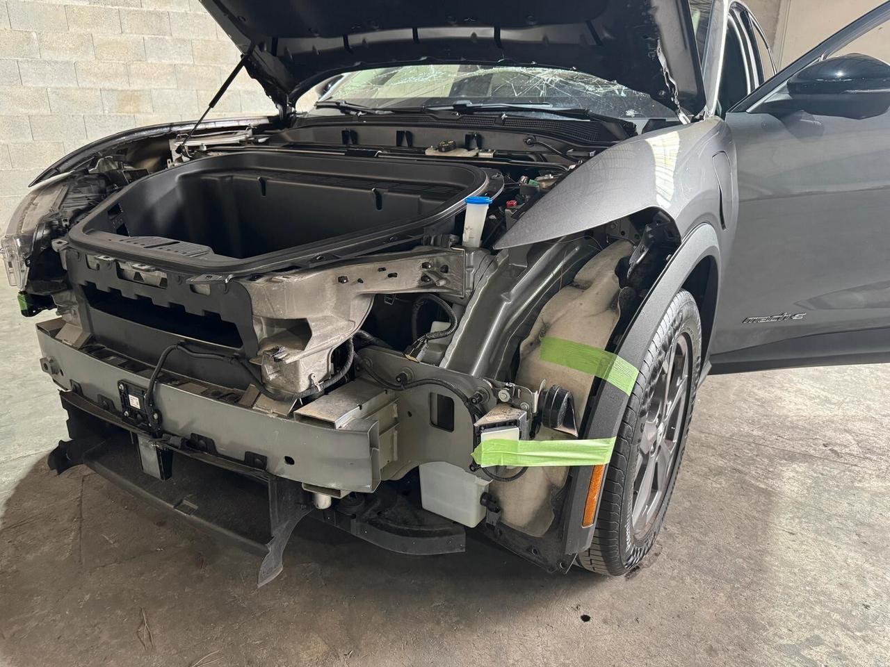 Ford Mustang Mach-e standard range rwd 269cv auto START