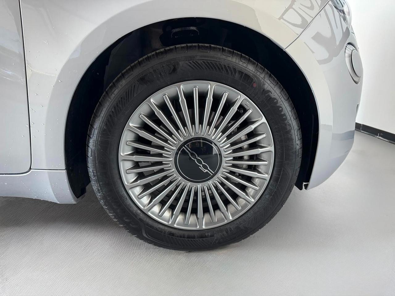Fiat 500 Berlina Hybrid Torino