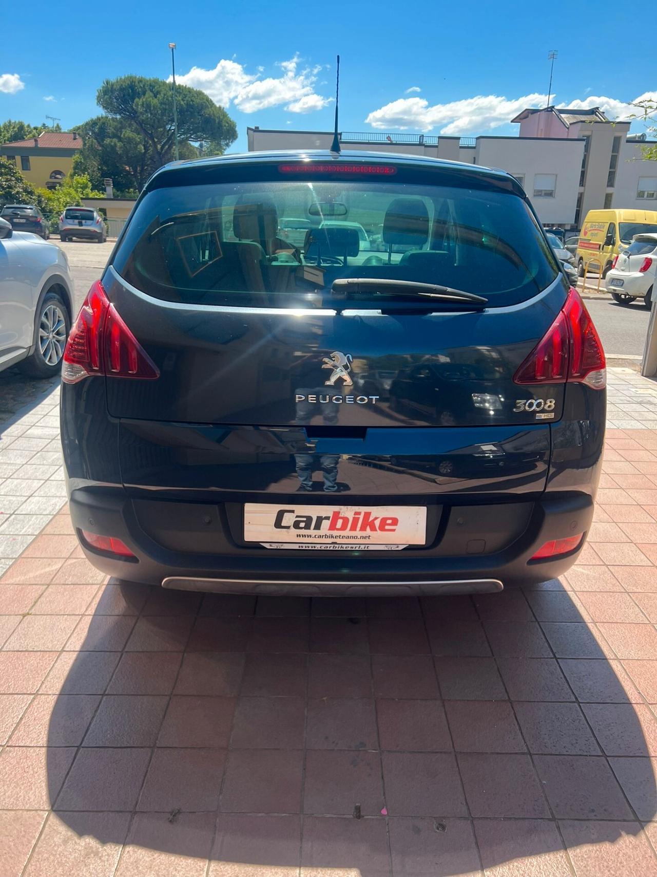 Peugeot 3008 2.0 HDi 150CV Business