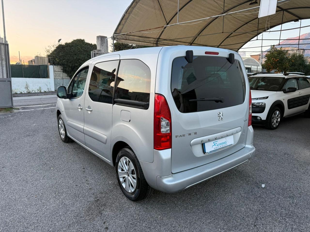 Peugeot Partner Tepee 1.6 Hdi 92cv S&S Outdoor