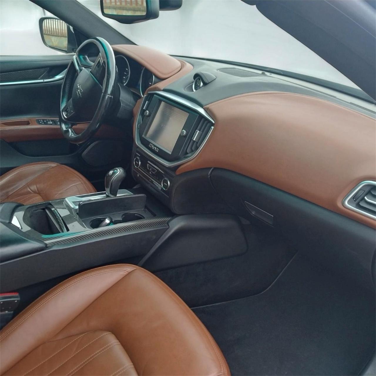 Maserati Ghibli 3.0 V6 ds 275cv auto