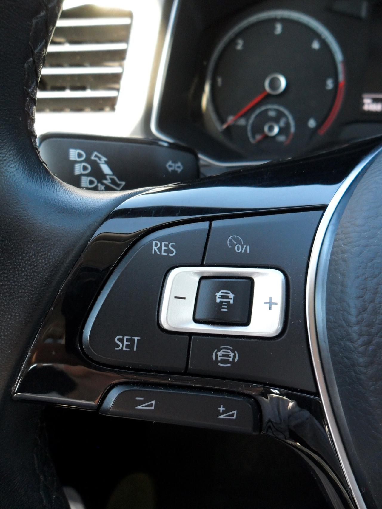 Volkswagen T-Roc 2.0 TDI SCR Business BlueMotion Technology