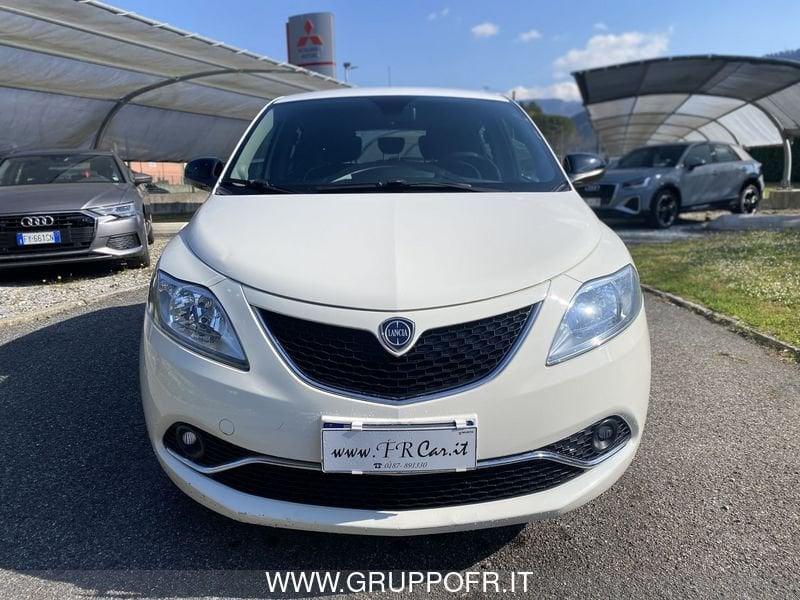 Lancia Ypsilon 1.2 69 CV 5 porte Silver