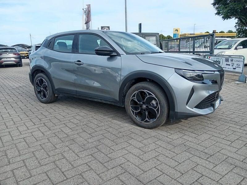 Alfa Romeo Junior BEV 156CV/115kW elettrica