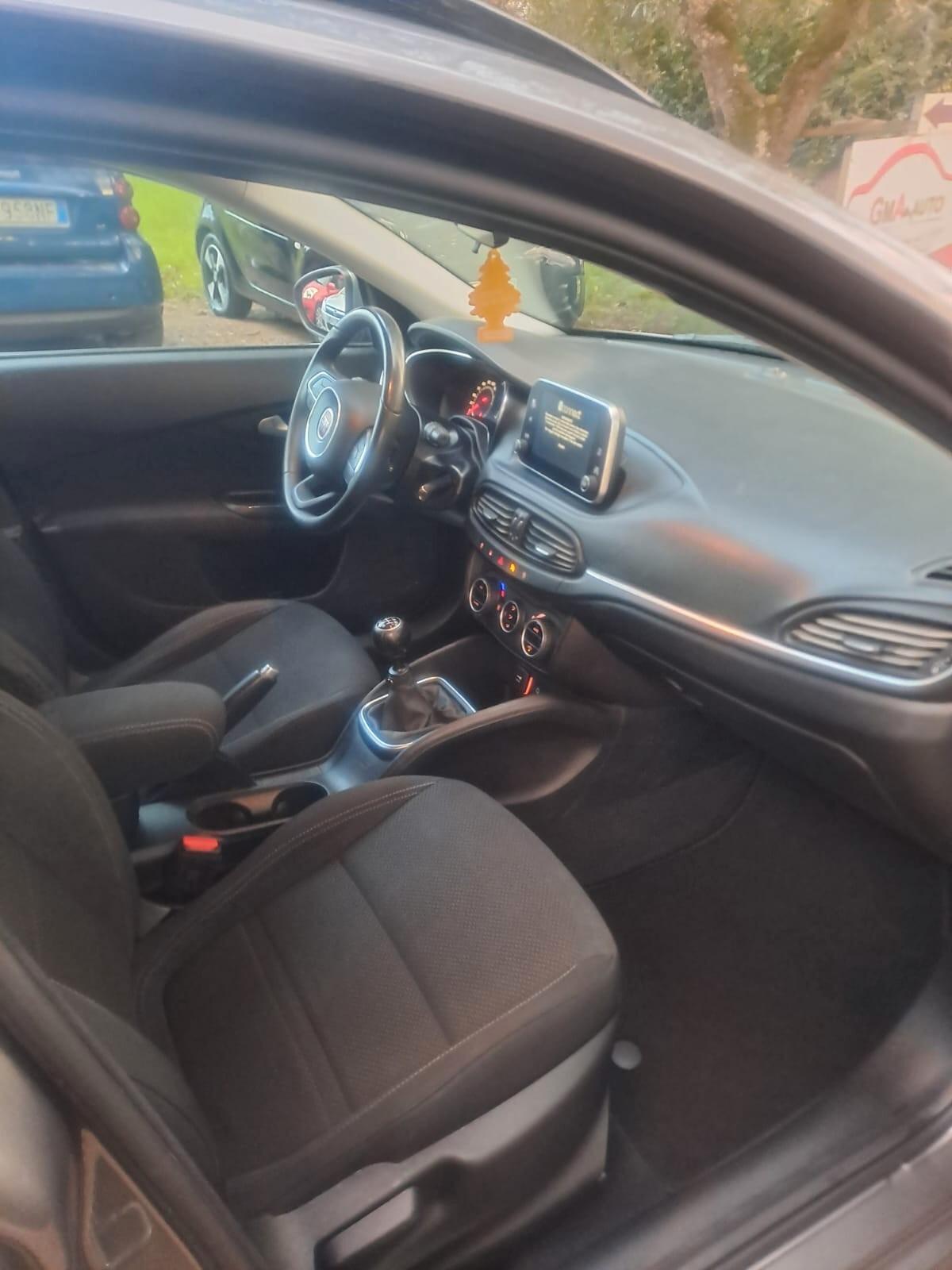 Fiat Tipo 1.6 Mjt S&S SW Lounge
