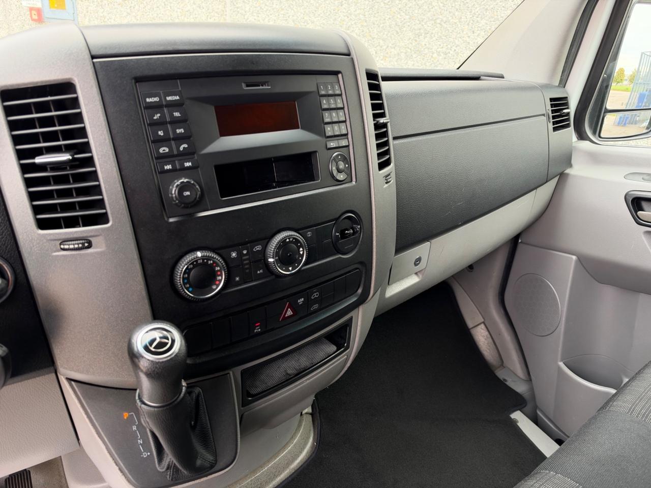 Mercedes Sprinter 319 3.0 V6 Bluetec Automatico