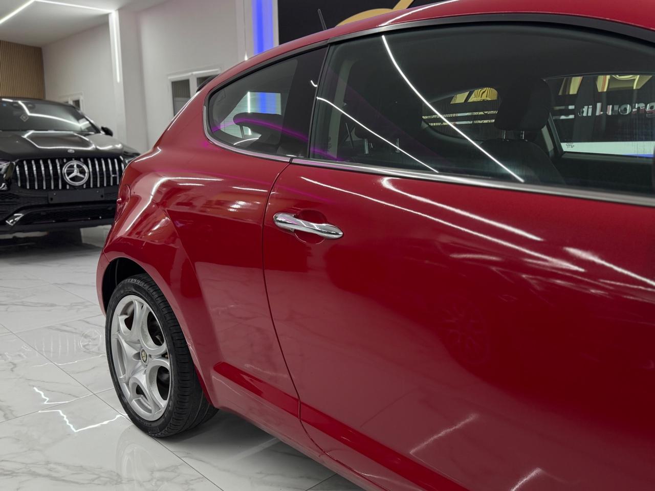 Alfa Romeo MiTo 1.6 JTDm Distinctive Premium Pack