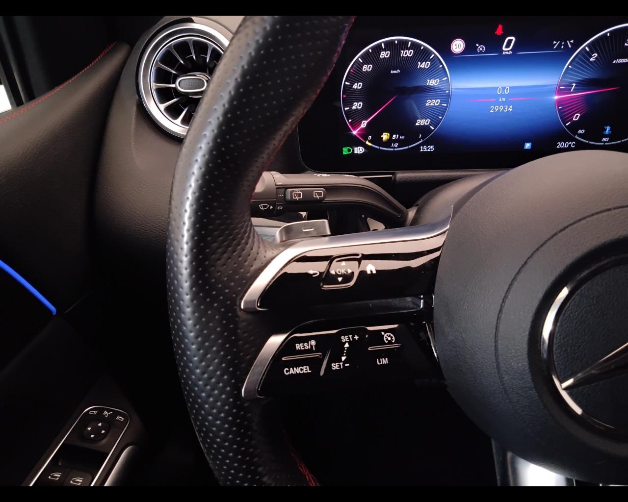 Mercedes-Benz Classe B - W247 2023 - B 180 d AMG Line Advanced Plus auto