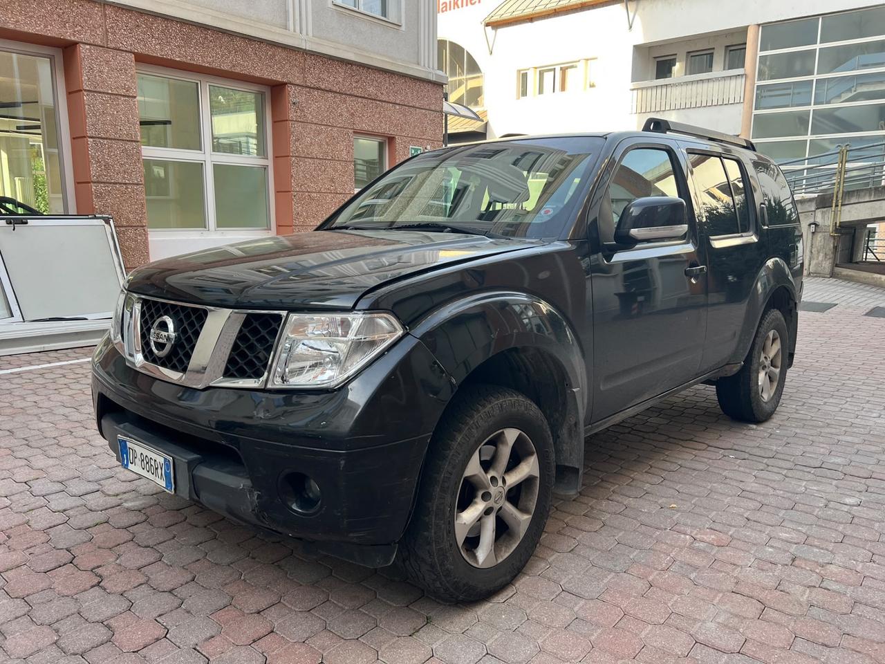 Nissan Pathfinder 2.5 dCi Sport Platinum