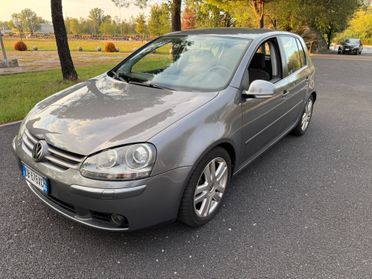 Volkswagen Golf 2.0 16V TDI 3p. Sportline