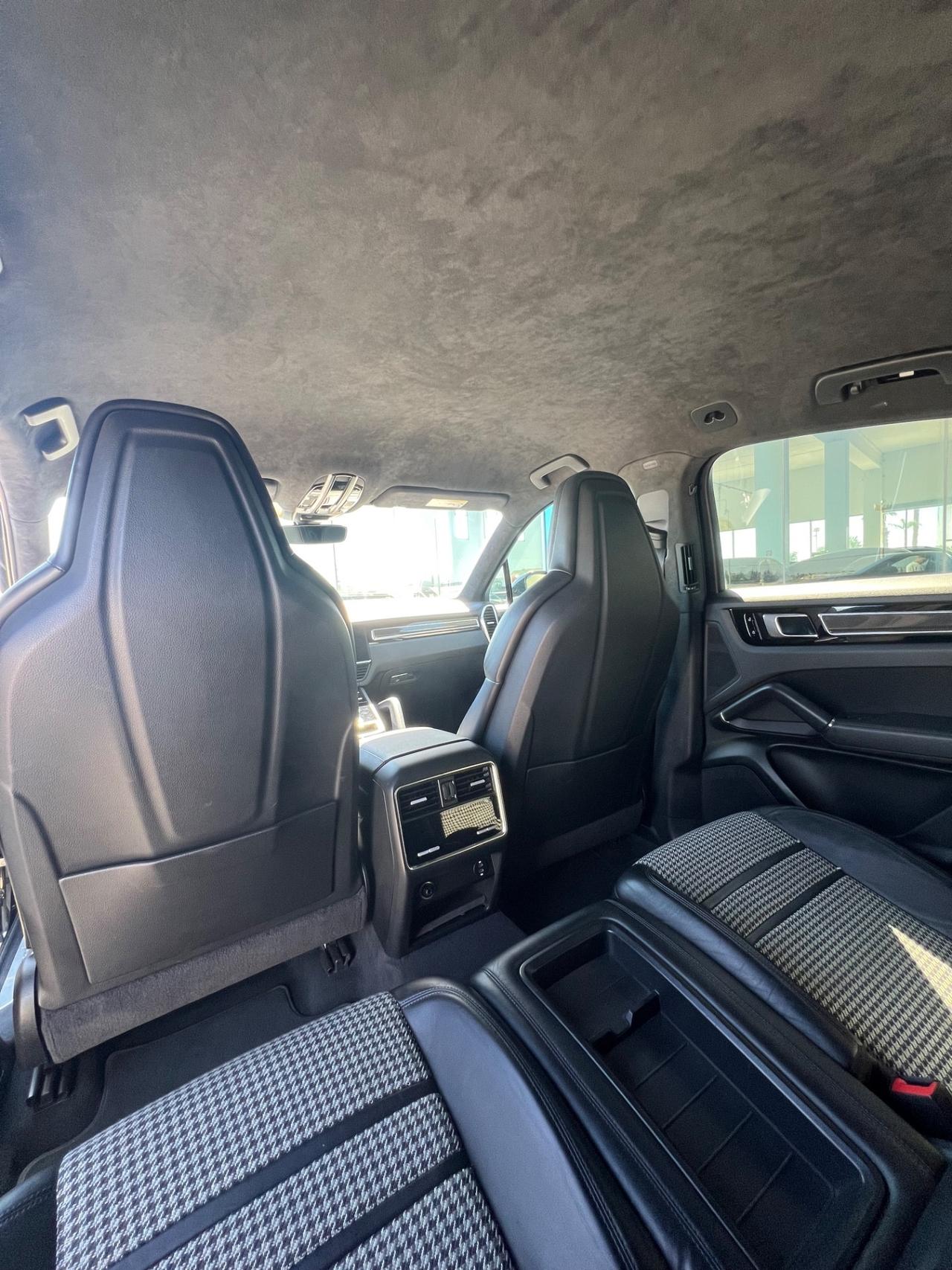 Porsche Cayenne Coupé 3.0 V6 - SUPER OFFERTA T-STOCK