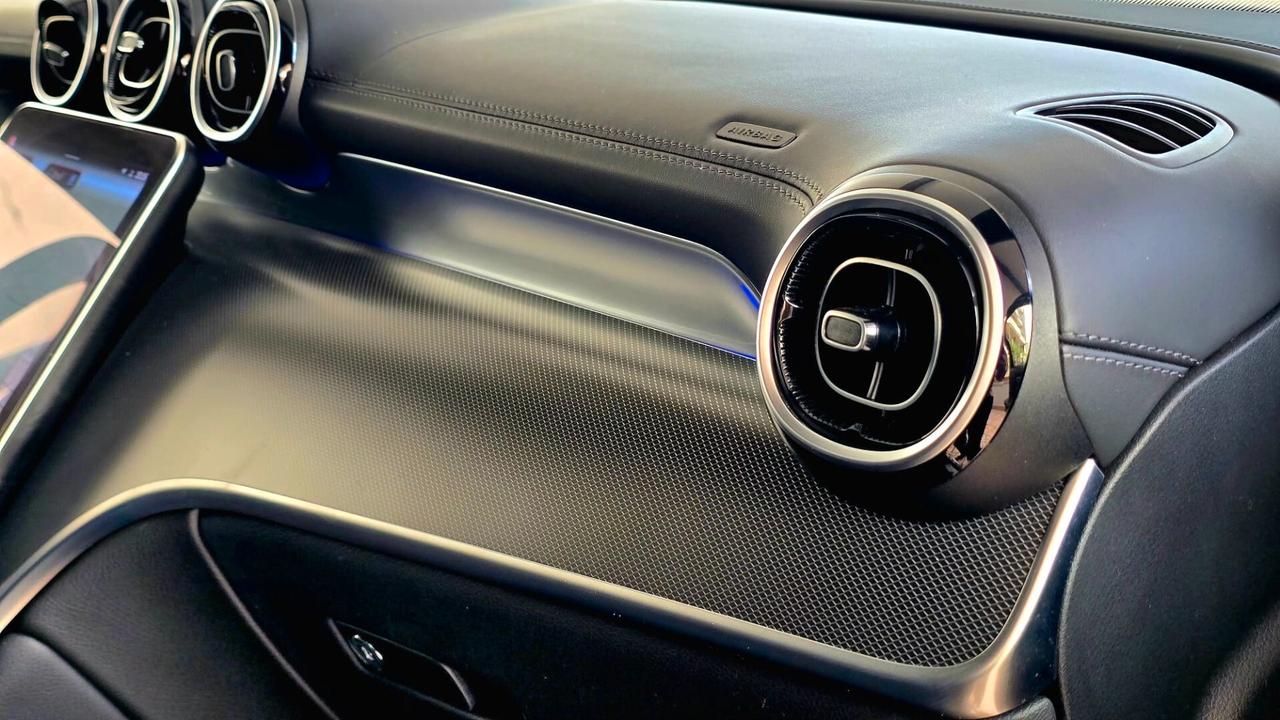 MB GLC 220d COUPE PREMIUM PLUS AMG LINE MHEV 4MATIC