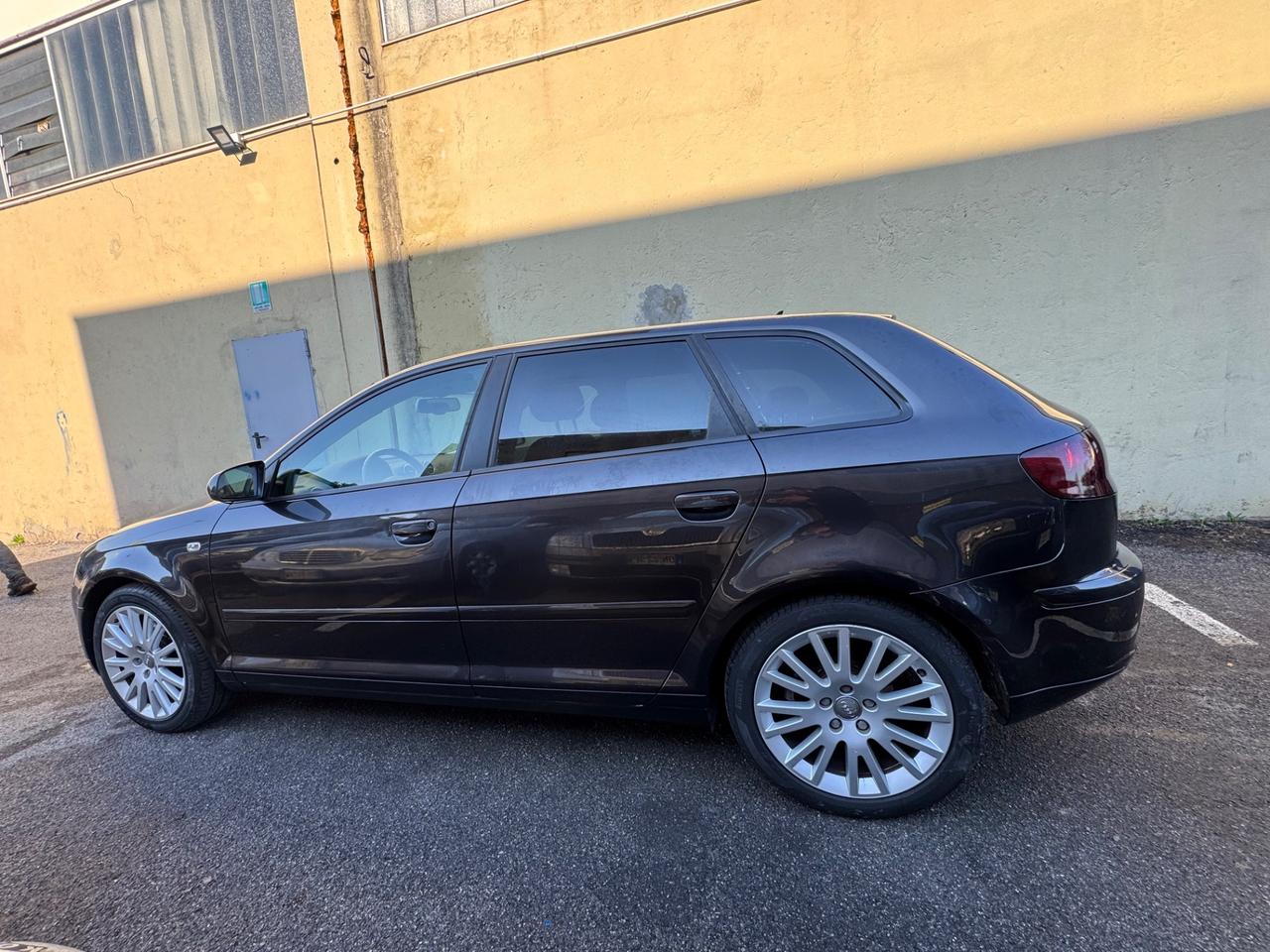 Audi A3 SPB 2.0 16V FSI Ambiente