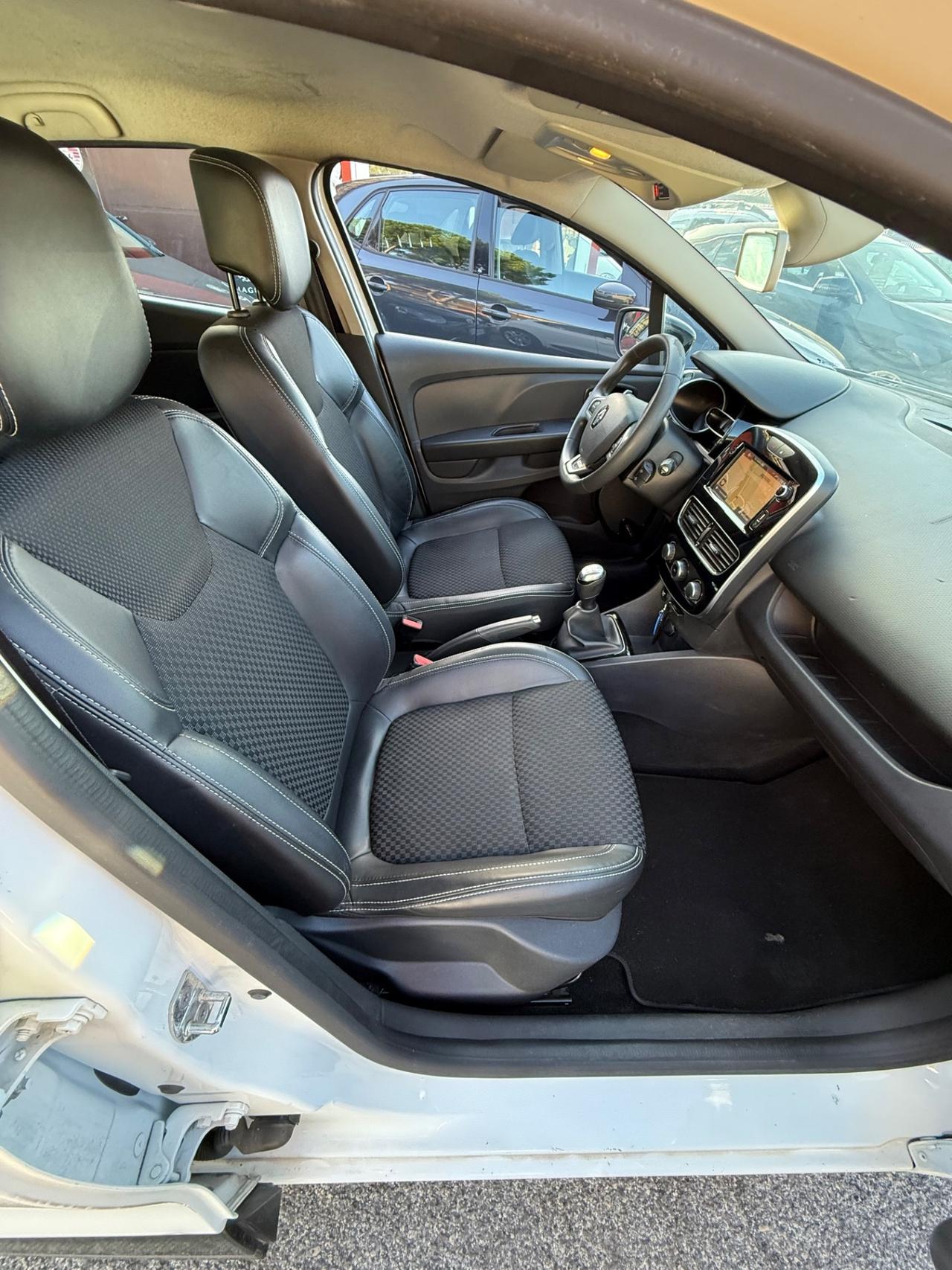 Clio 1.5 dci - Moschino Life-rate-garanzia-unipro-