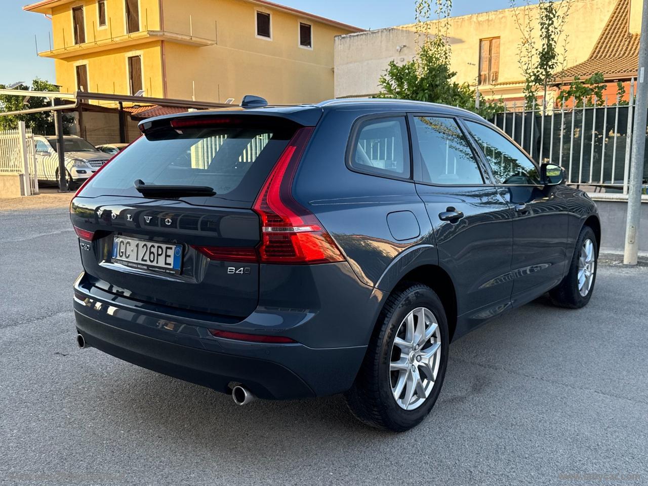 VOLVO XC60 B4
