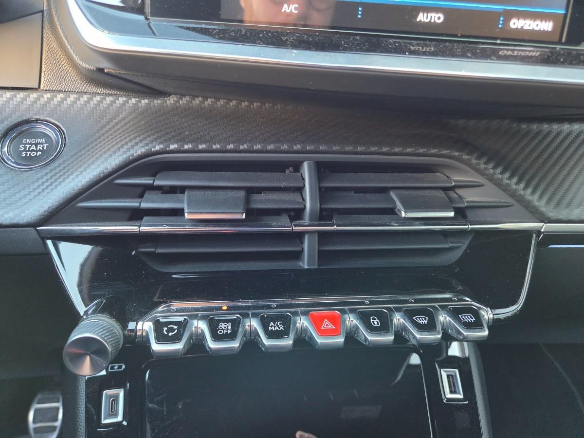 PEUGEOT 2008 1.2 puretech GT Line s&s 130cv