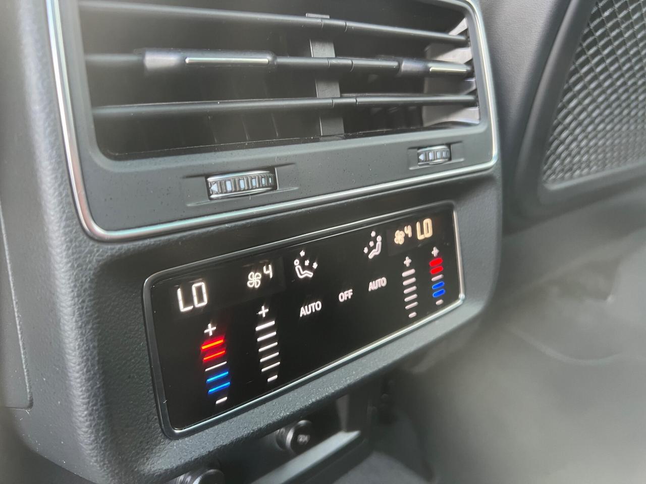 Audi Q7 50 TDI quattro S-LINE EDITION 7 POSTI