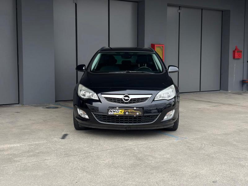 Opel Astra Sports Tourer 1.7 cdti Cosmo 110cv