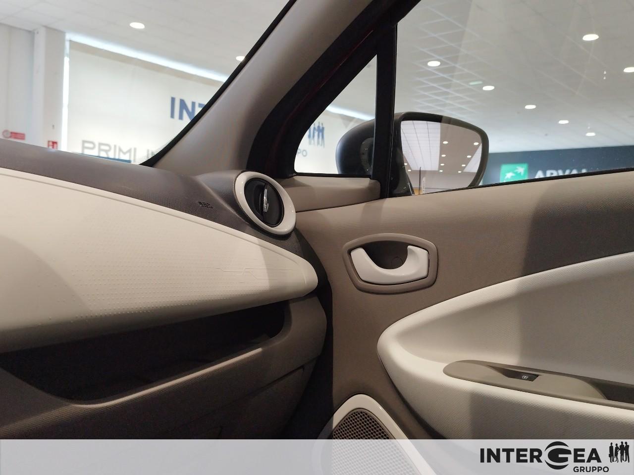 RENAULT Zoe Intens Q90 88cv my18