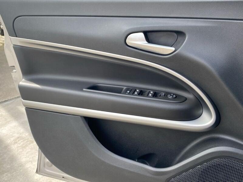 Jeep Avenger e-Hybrid 1.2 MHEV e-Hybrid Turbo Summit