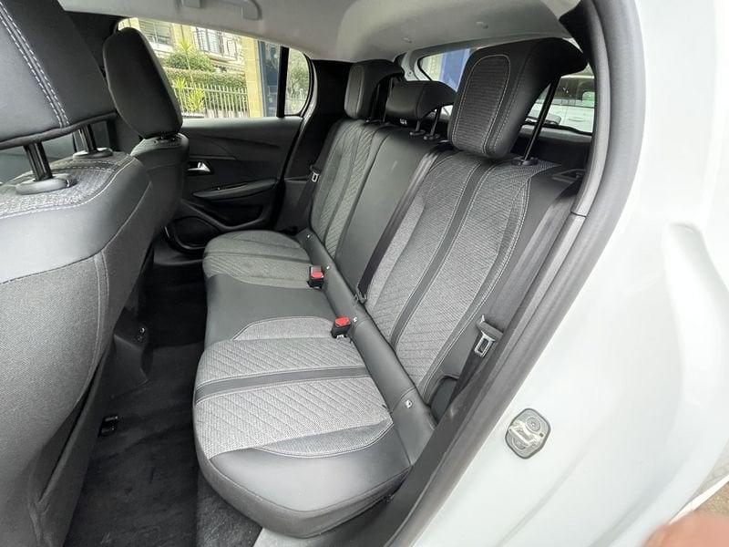 Peugeot 208 1.2 hybrid Allure 110cv e-dcs 6 - AZIENDALE