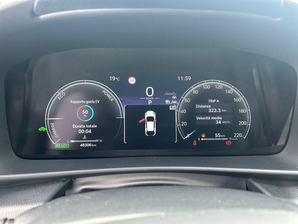TOYOTA C-HR 1.8 hev Trend fwd e-cvt