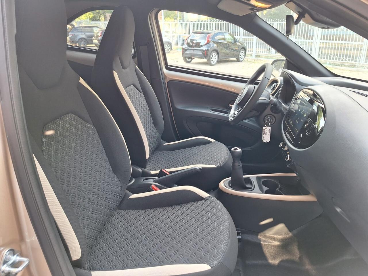 Toyota Aygo X 1.0 VVT-i 72 CV 5 porte Trend